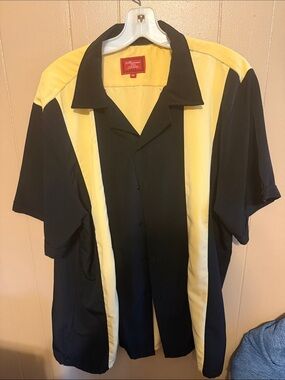 Maximos Two-Tone Jacket — Black Exterior with Yellow Interior